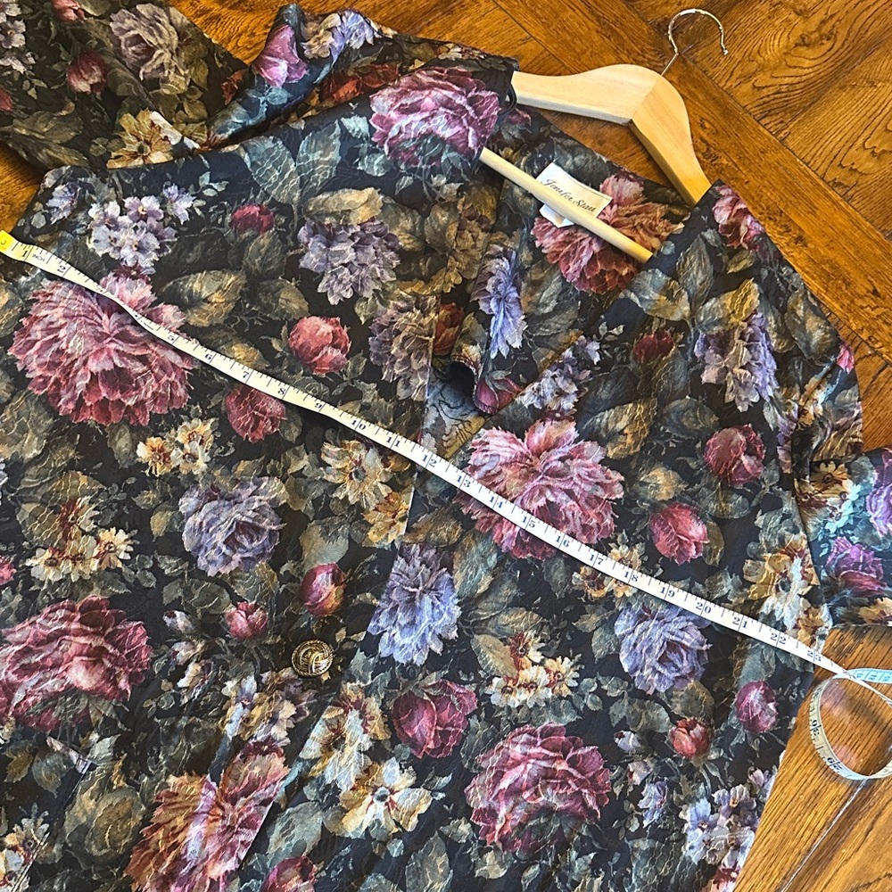 Floral Patterned Blazer - Picture 7 of 7